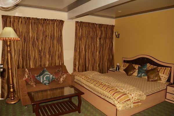 Hotel Aala Residency, Srinagar 4